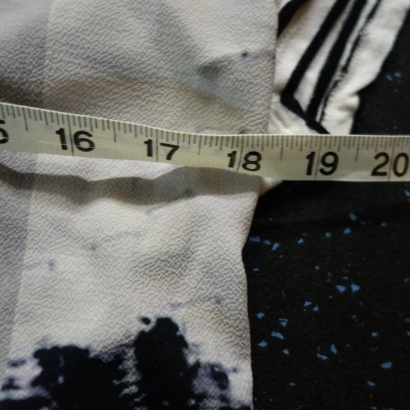 oui Tee - Picture 4 of 8